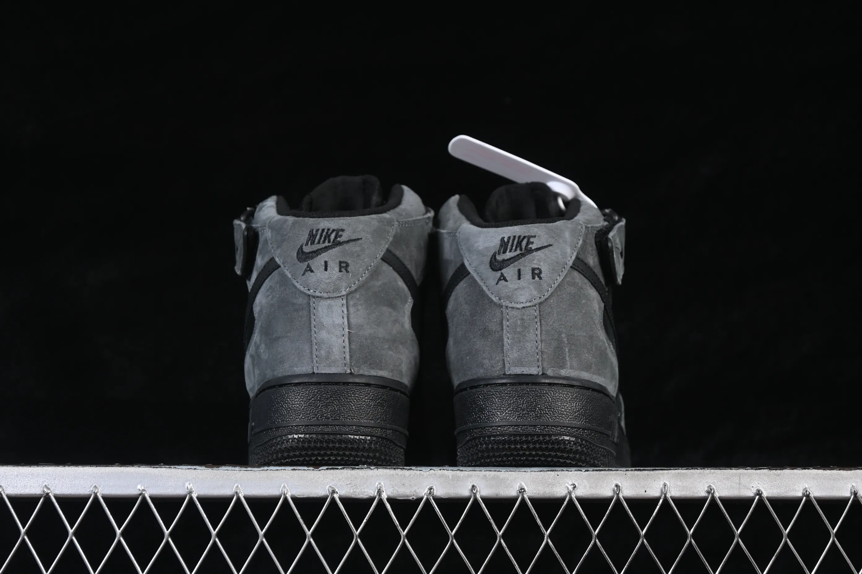 All categories Nk Air Force 1 Air Force series Nk Air Force 1 Mid Air Force mid-top Nike Air Force 1'07 Mid official custom autumn and winter new Air Force One mid-top casual sneakers ZH0316-167